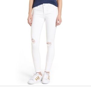 Articles of Society Evereve White Distressed Jeans